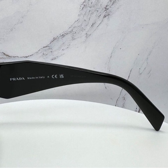 NEW Prada PRO8YS 1AB5SO Black Dark Gray Cat eye unisex sunglasses - Picture 6 of 9